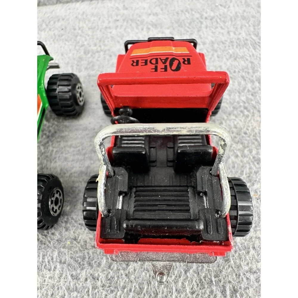 ROAD CHAMPS Coyotes Off Roader 4X4 Jeep Lof of 2 T5